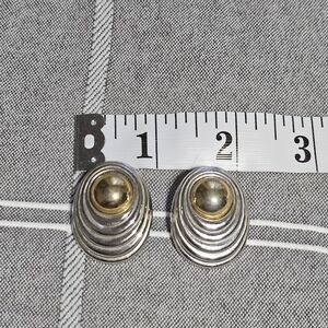 ⭐️Vintage 80's Avon Pierced Earrings